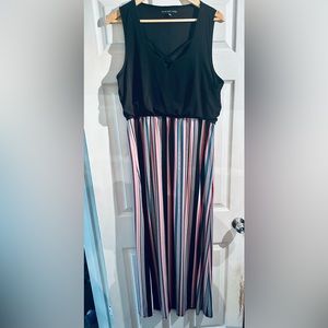 Cute long dress with blousy black top & striped pretty bottom Size XXL worn once